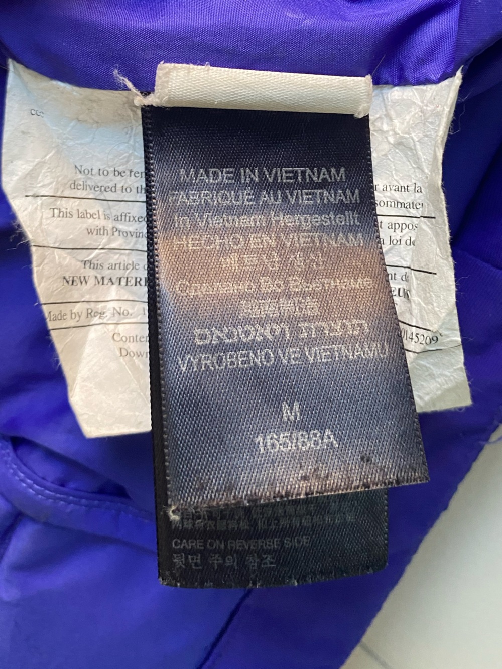 Marmot Women's Down Vest 700 Fill in Purple-Blue - Picture 7 of 7